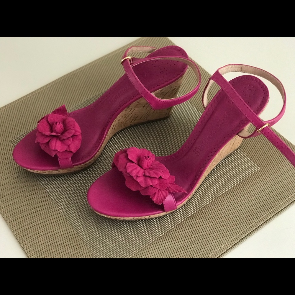 Jack Rogers Suede Petal Wedges - Picture 8 of 8